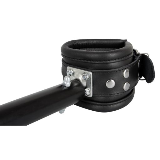 ZADO - kis lábterpesztő rúd fekete