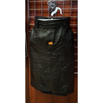 Fekete műbőr szoknya
